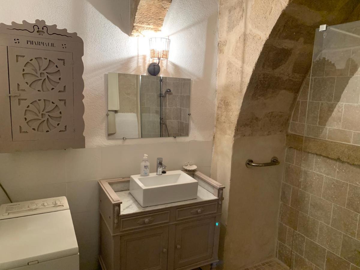 Appartement De Charme Dans Le Coeur Historique D'Uzes Bagian luar foto