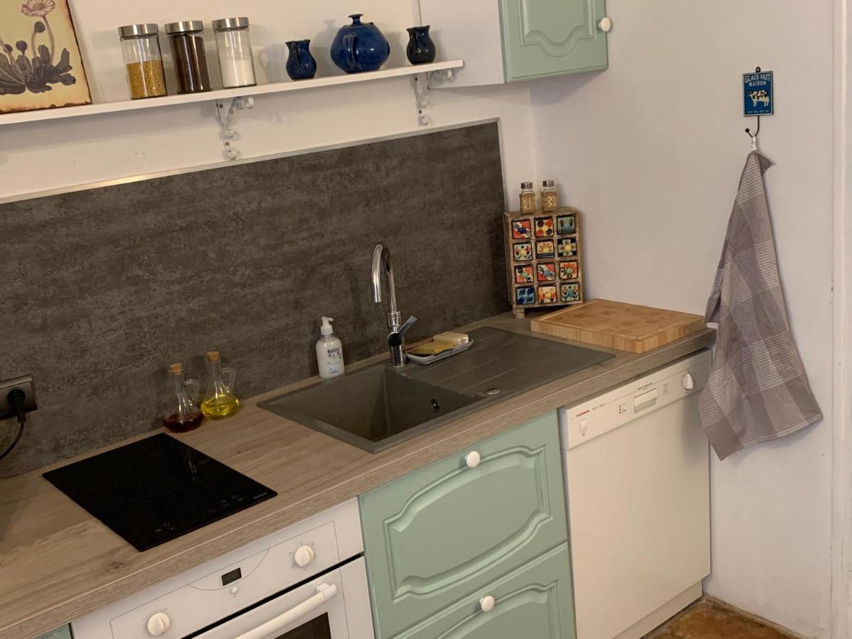 Appartement De Charme Dans Le Coeur Historique D'Uzes Bagian luar foto