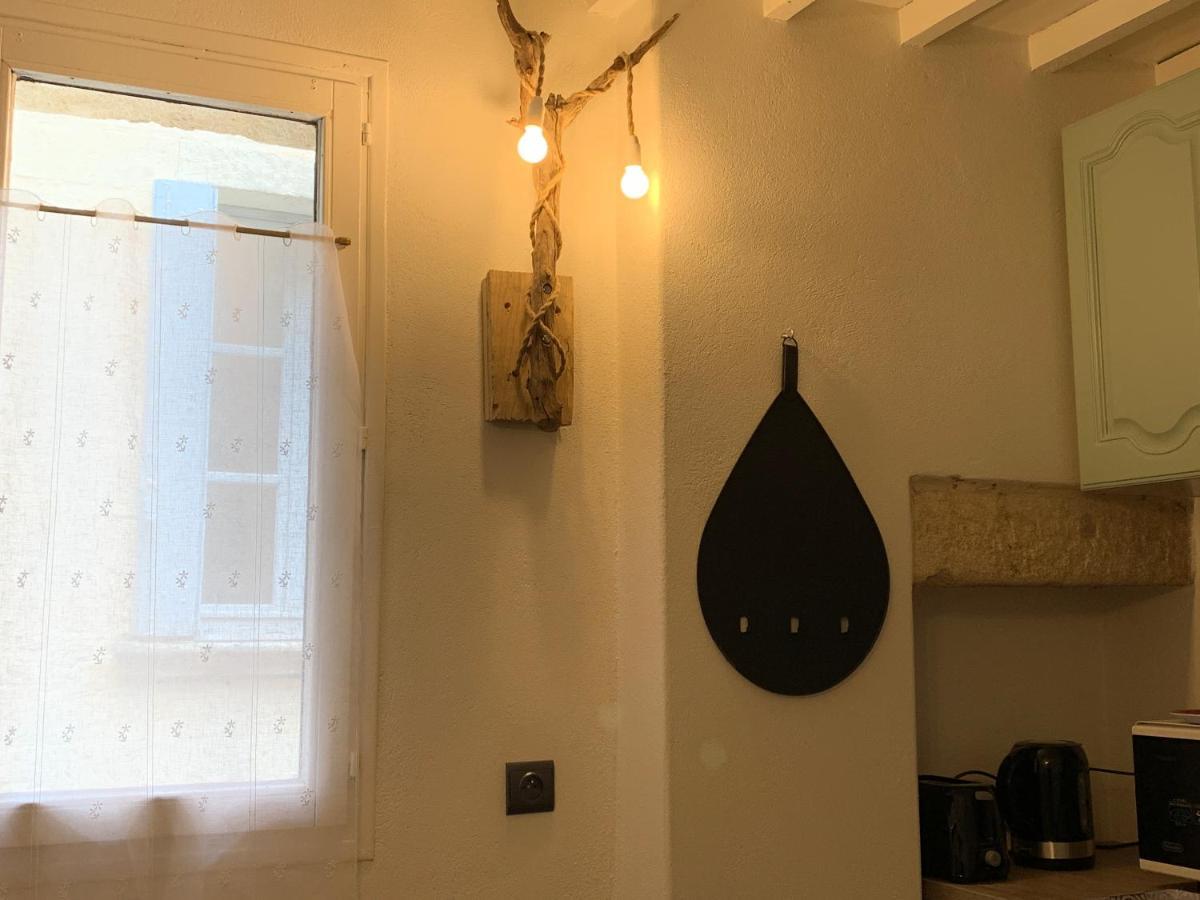 Appartement De Charme Dans Le Coeur Historique D'Uzes Bagian luar foto