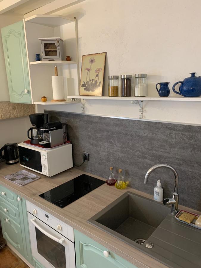 Appartement De Charme Dans Le Coeur Historique D'Uzes Bagian luar foto