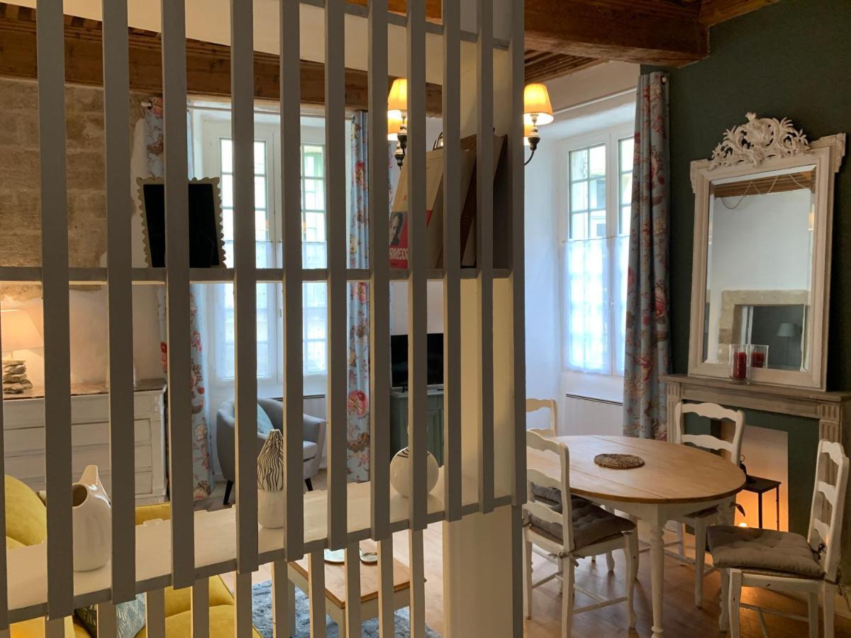 Appartement De Charme Dans Le Coeur Historique D'Uzes Bagian luar foto