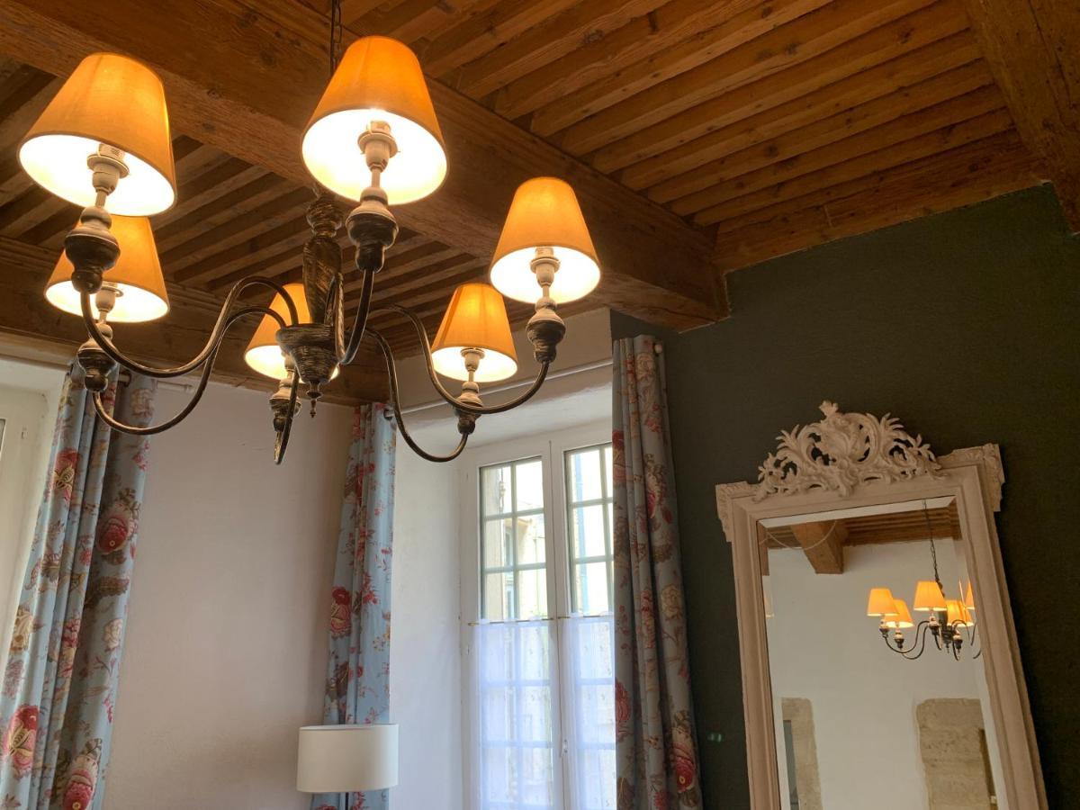 Appartement De Charme Dans Le Coeur Historique D'Uzes Bagian luar foto