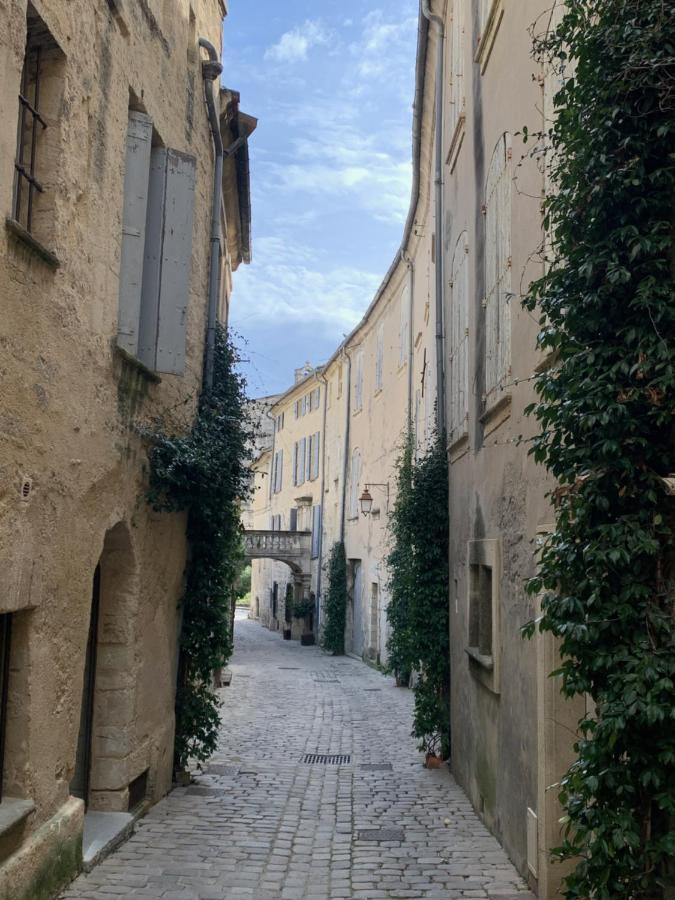 Appartement De Charme Dans Le Coeur Historique D'Uzes Bagian luar foto